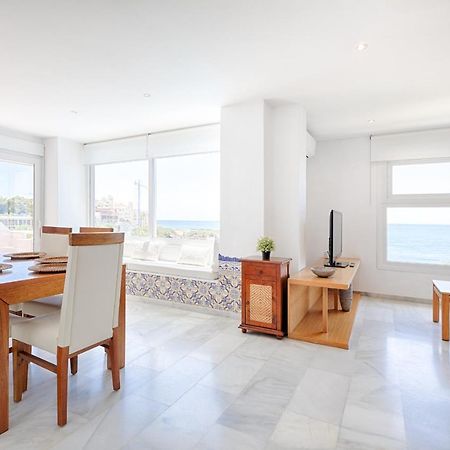 Front Sea View Apartment Естепона Екстериор снимка
